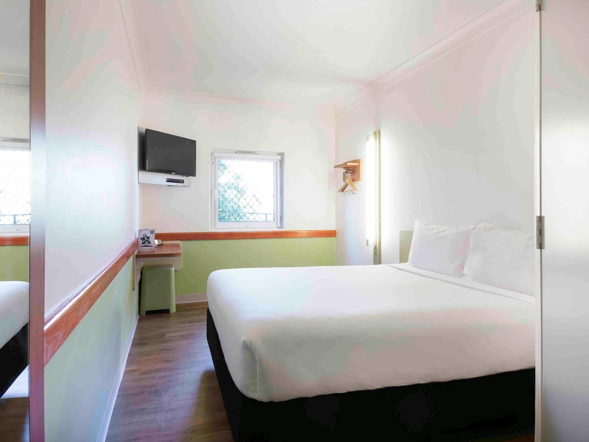 Imperial Motel Windsor Брисбен Экстерьер фото